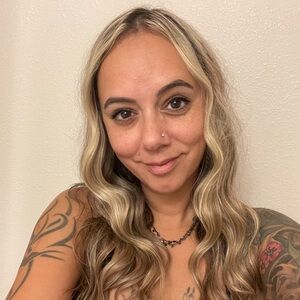 Meet your Posher, Kara